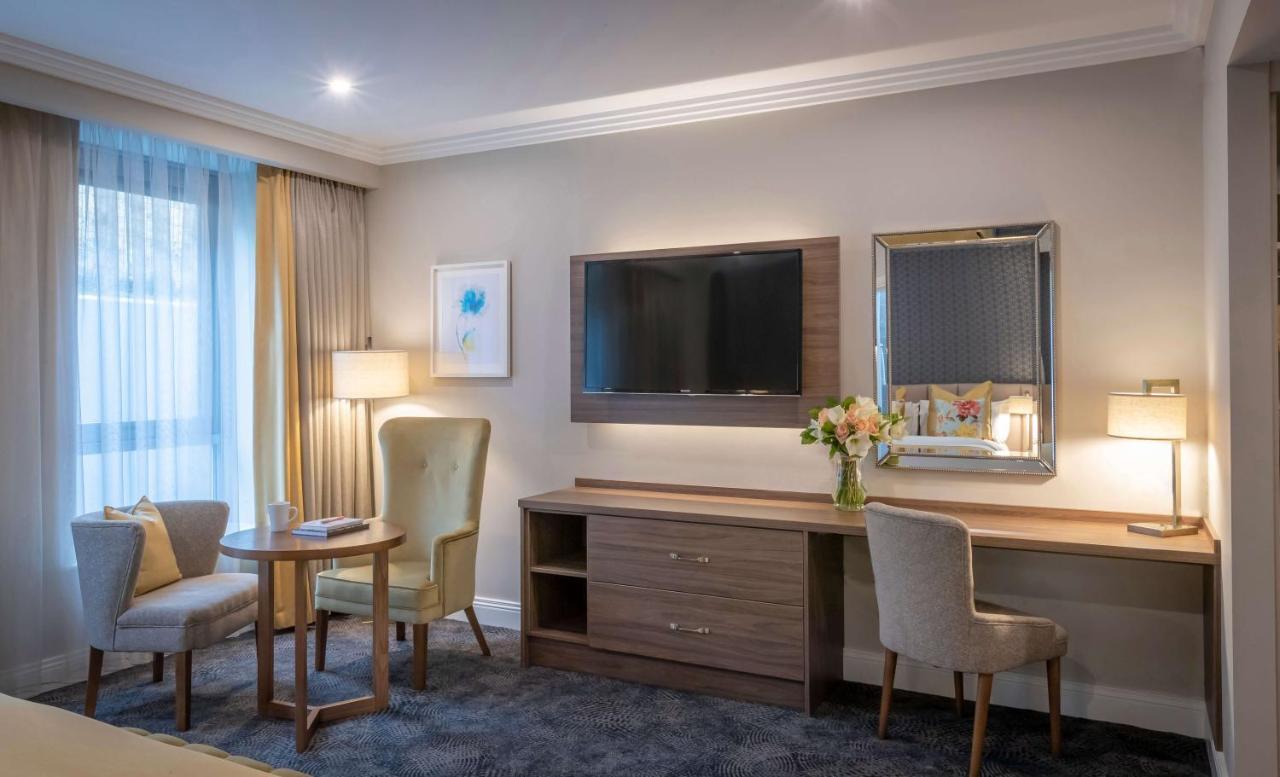 Castletroy Park Hotel Suites Limerick Junction 外观 照片